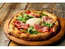 【岡山県岡山市】手仕込みのピザやパスタに厳選素材のドリンクバーも。「PISOLA岡山浜野店」オープン