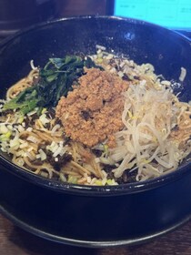 【山口グルメ】『麺屋遊膳』宇部市の本格担々麺専門店｜1日30杯限定の特濃黒ごま担々麺も絶品