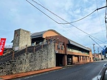 【神奈川県真鶴町】「真鶴 魚座」が港の魅力を五感で体験できる複合型観光拠点にリニューアルオープン！