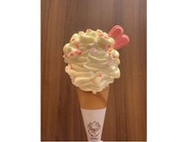 【宮城県松島町】松島蒲鉾本舗が、門前店限定で「花びらソフトクリーム」を販売！写真映え抜群