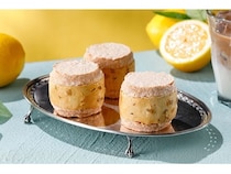 【東京都港区】夏にぴったりなカフェラテ×レモンの『ダックワーズサンド・ラテシトロン』再登場！