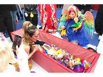 【愛知県名古屋市】「名古屋レインボープライド」にて「映え棺」入棺体験＆「遺影風撮影」開催