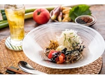 【東京都江東区・品川区・武蔵野市】フォー専門店「COMPHO」、担々麺をアレンジした「冷やし黒担々フォー」を期間限定提供