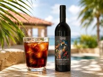 沖縄発PAIKAJI COFFEE、南国を感じる瓶入りアイスコーヒーを新発売