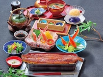 甲羅本店「うなぎ祭」が今年も開催！一本鰻と絶品かに料理を一度に楽しむ夏のごちそう