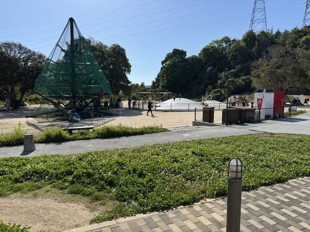 山口県玖珂郡和木町『蜂ヶ峯総合公園』遊具の写真
