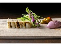 【神奈川県箱根町】ホテルインディゴ箱根強羅、薪火で夏の旬食材を楽しむ限定ディナーコースを3種展開