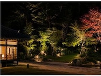 【東京都町田市】『鶴川香山園』で庭園ライトアップがスタート！和食レストランからも鑑賞可能
