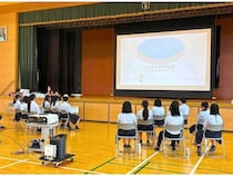 【福井県福井市】仁愛女子高等学校でドローン体験会開催！福井の災害調査事例などを学び、操縦にも挑戦