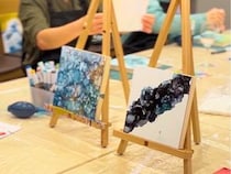 【東京都中央区】ワイン片手に楽しむカルチャー体験「アルコールインクアート体験イベント」銀座で開催
