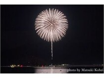 【岩手県釜石市】東日本大震災の鎮魂と祈りの花火「白菊」を打ち上げ。オンラインでのライブ配信も実施