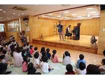 【沖縄県北中城村】つなぐ認定こども園で「100万人のクラシックライブ」開催！子どもたちが生演奏を体感