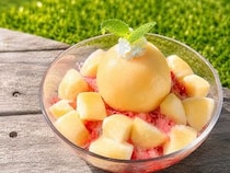 【岡山県美作市】白桃を3玉トッピングしたかき氷や白桃食べ放題も！美作農園や農園カフェ湯郷で提供中