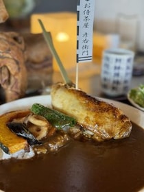 【山口グルメ】光市のお食事処『お侍茶屋 彦右衛門 光店』｜里の厨で人気の釜飯と名物ちどり足カレー