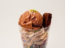 【東京都港区】ガトーショコラ専門店「ケンズカフェ東京 青山店」で新商品『KEN'Sパルフェ』が発売
