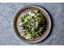 フード撮影クリエイティブチームLight＆Green、「料理を主役にする皿」の販売を開始