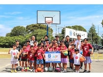 【滋賀県高島市】桑原組が、バスケゴールの寄贈式を開催！滋賀レイクスの選手も参加し子どもと交流