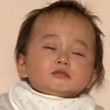 お昼寝から起きるや否や⁉ 大慌てで盛大に音を鳴らす赤ちゃんが最高すぎた「笑い止まらんwww」