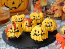 【マネしたいアイデア満載！】子どもと一緒に楽しむ簡単ハロウィンレシピ4選—おばけピザ＆かぼちゃスイーツでパーティ気分