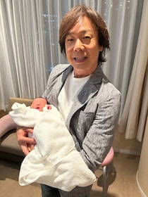 “ひろみちお兄さん”佐藤弘道さん初孫誕生でおじいちゃんに「孫バカ発令中！」とデレデレ！ 昨年脊髄梗塞発症もリハビリを継続