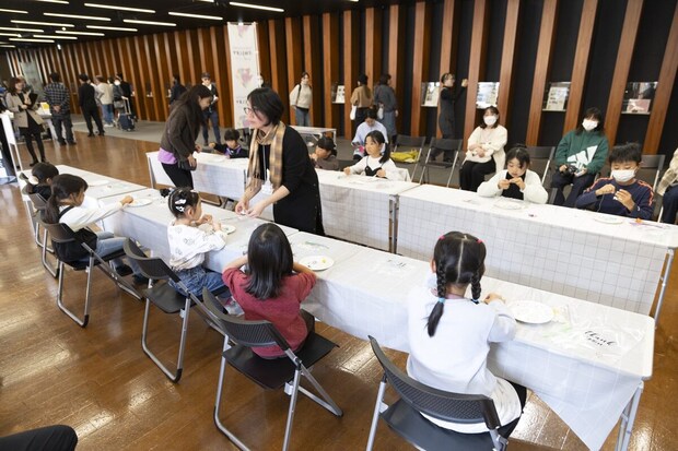 2y8a2393%e3%81%ae%e3%82%b3%e3%83%92%e3%82%9a%e3%83%bc