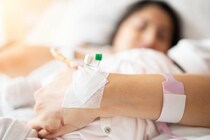 【医師監修】切迫早産で入院したら？ストレスの少ない過ごし方と保険適用について