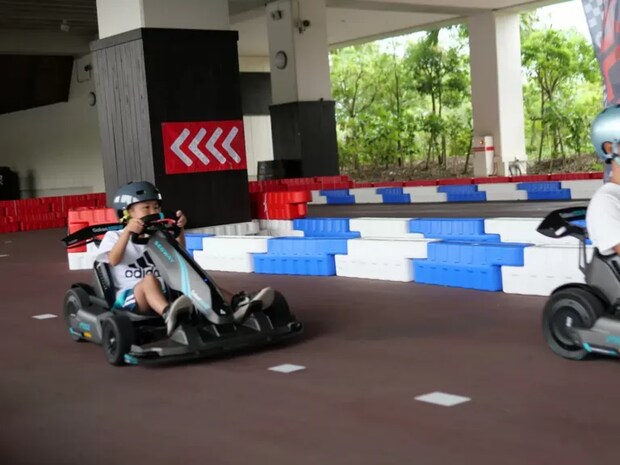 %e3%83%91%e3%83%91%e3%81%a8%e7%ab%b6%e4%ba%89 scaled