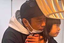 パンサー尾形さんが夫婦で子育てチャンネルを開設！体を張った芸人魂が生きるポジティブな子育て明かす