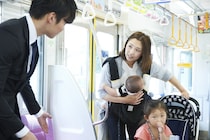 【知らないと恥？】美しすぎて譲られた…わけではありません。 "Age before beauty."の本当の意味