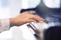 ディーン・フジオカさん、英才教育は日常に組み込まれていた「お風呂で数えるのは中国語」「週末は英語で会話」