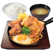 【ご飯が止まらない】黄身を絡めてかき込む幸せ。からやまの「特製醤油からあげのすきやき盛り定食」が登場