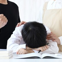 怒鳴って勉強させるとIQが下がる…？ 脳科学が証明した「教育熱心」の代償