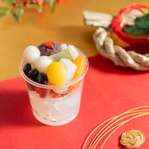 晴れやかに年始を祝う…手土産にも自分へのご褒美にも。船橋屋から「迎春あんみつ」発売