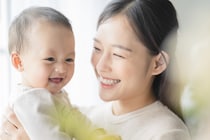 「はじめの100か月」って知ってる？こども家庭庁×イオン等が、妊娠〜小1の育ちを社会で支える重要ビジョンを全国発信中！