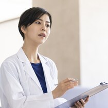 うちの子、発達障害？ 健診で「様子を見ましょう」と言われたとき、専門家に尋ねてほしいこと／川﨑聡大先生インタビュー前編