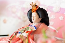 ひな人形の並び、関東と関西で逆って知ってた？左右が分かれる意外な由来