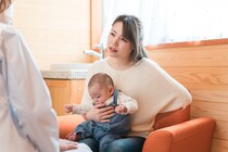 孤独な育児や「記憶なし」になるほどの必死な毎日...心身が戻らないまま育児に突入する“かくれ産後”とは？