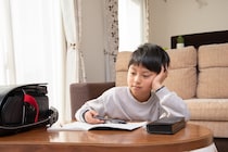 学童保育、退所は「小3の壁」が最多！最大の理由は子どもの「行きたくない！」退所後は、5人に1人が週4日以上自宅で留守番