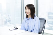夫の転勤でキャリア中断。5年の専業主婦期間を経て、40歳二児の母が選んだ働き方