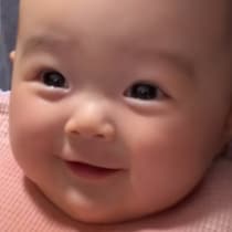 生後6ヶ月、人生初の麦茶のお味は…「フガーッ！」激しく荒ぶってしまう赤さんに麦茶を貢ぎたくなる大人続出