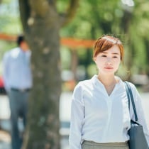 「私だって正社員でいたいのに…」27.3%のママを育児離職に追い込む“お迎え”の壁と、共働き夫婦の埋まらないズレ