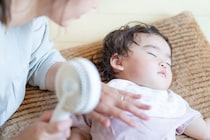 子どもがお昼寝する部屋にエアコンをつけたかった。設置工事不要のニトリ製ポータブルクーラーが現実的な答えかも