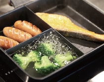 お弁当作りの一番大変な「品数を揃える」が1個のフライパンで完結する。朝の段取りがラクになるアイテム登場
