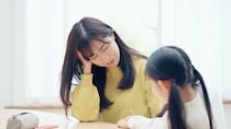 子どもの発育が早すぎる「思春期早発症」 治療する・しないをどう決めた？親11名のリアルな戸惑いと不安