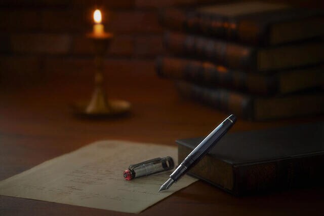 【新製品】ancoraで「プロフェッショナルギア スリム 万年筆 魔女の囁き」を数量限定発売