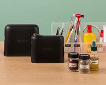 【新製品】ラベルライター「NAME LAND i-ma」シリーズにブラックカラーがお目見え