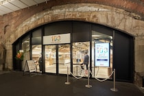 【イベント】ぺんてる「100点のアートクレヨン画展」が日比谷OKUROJIで開催中！