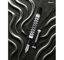 【新製品】ブラックの輝きと幾何学模様が織りなすモダンアートのような特別生産品万年筆