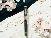 【新製品】日本の伝統工芸手法で流鏑馬を描いた「ROMEO No.3」万年筆