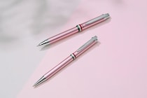 【新製品】オロビアンコから春めく季節にぴったりの新色ペン